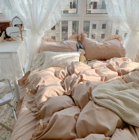 Lace Three-Piece Bed Set