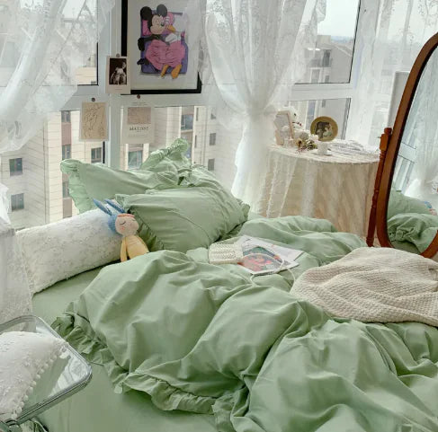 Lace Three-Piece Bed Set