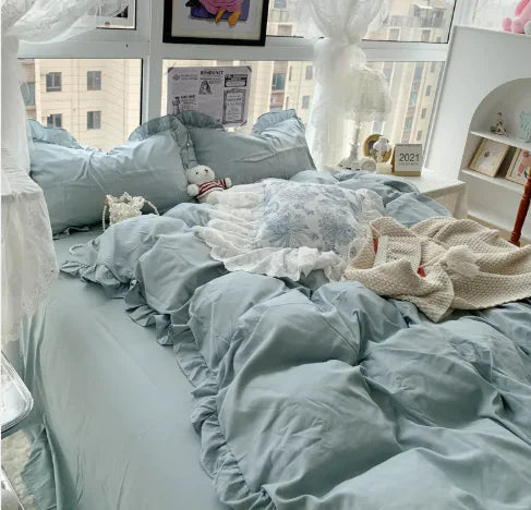 Lace Three-Piece Bed Set